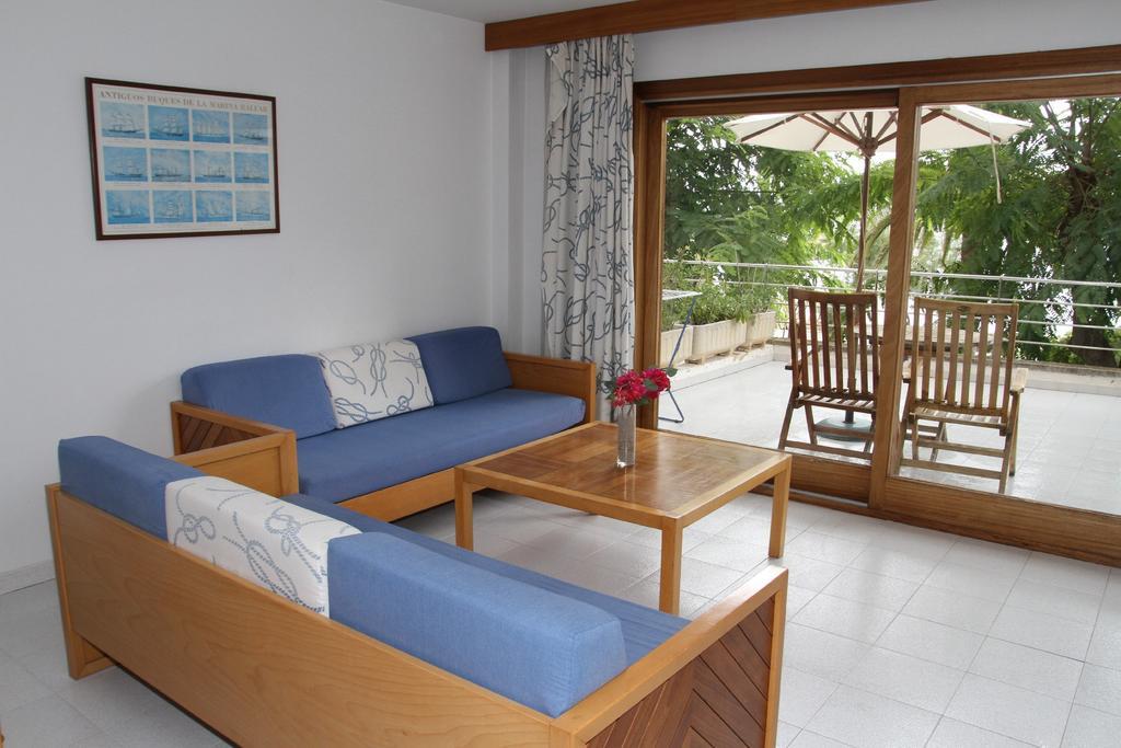 Apartamentos Marina Port de Pollença Quarto foto